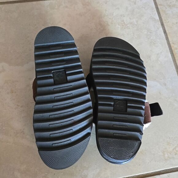 Dr Martens Myles Fur Lined Buckle Slide Sandals in Brown Suede Womens/ki… - Picture 4 of 8